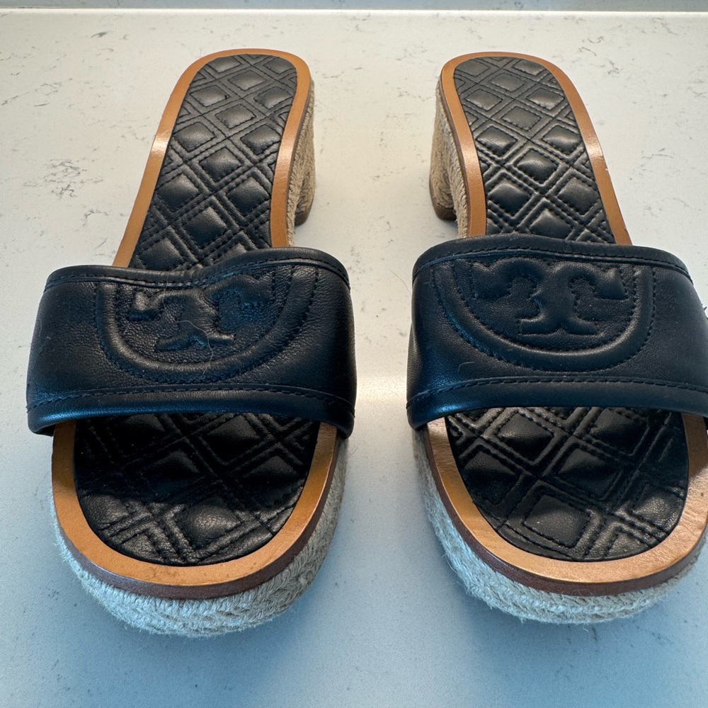 Tory Burch Navy Quilted Slide Sandals - Picture 3 of 6